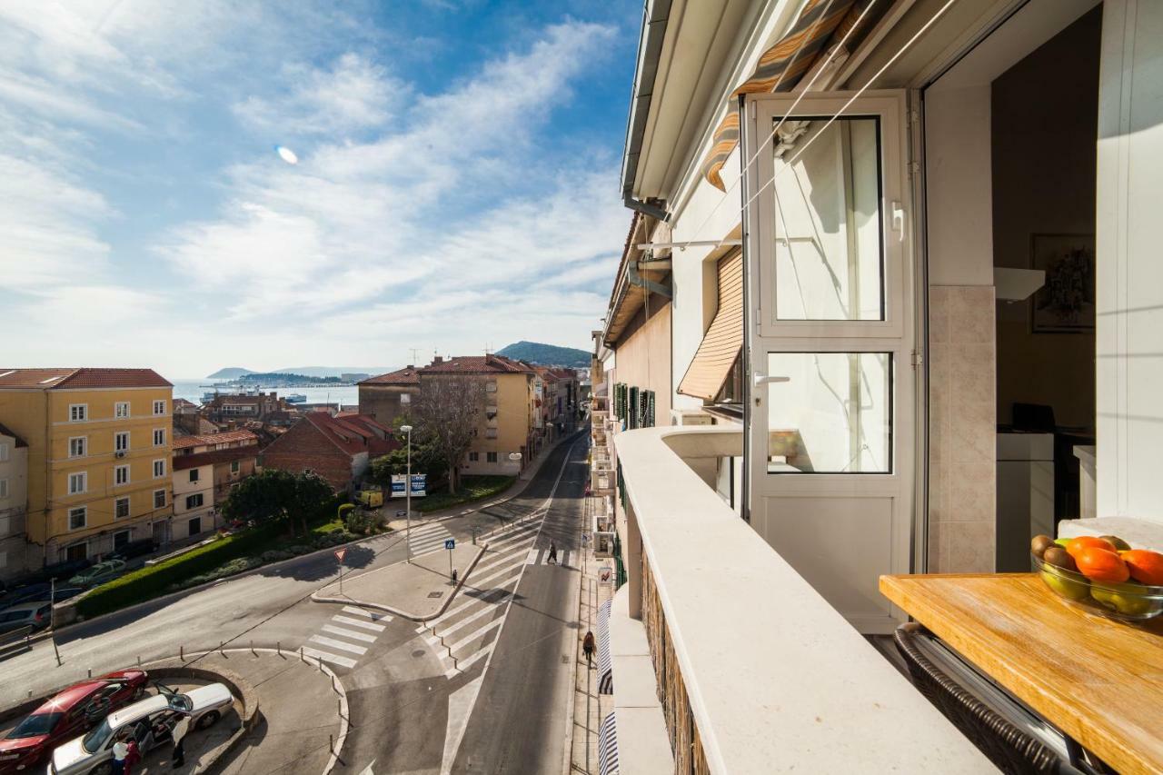 King'S View Apartment Split Exterior photo